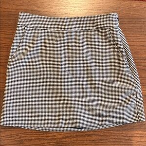 Abercrombie & Fitch Black and White houndstooth Mini Skirt